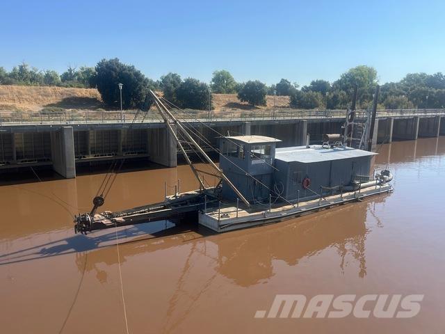  Moore Werkboten en pontons