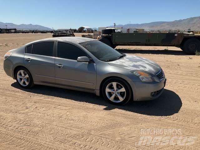 Nissan Altima Auto's