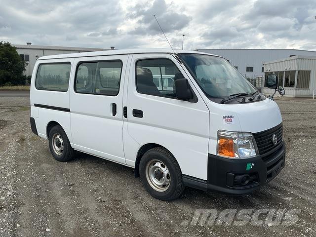 Nissan Caravan Minibussen