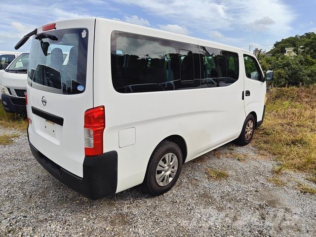 Nissan Caravan Minibussen