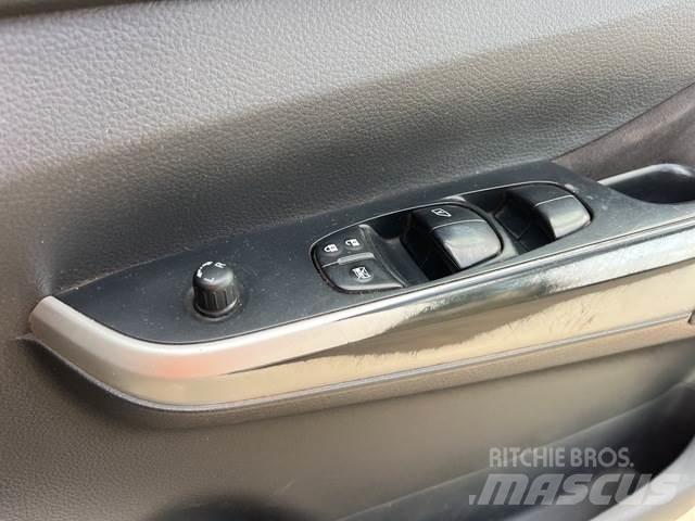 Nissan Navara Bestelwagens met open laadbak