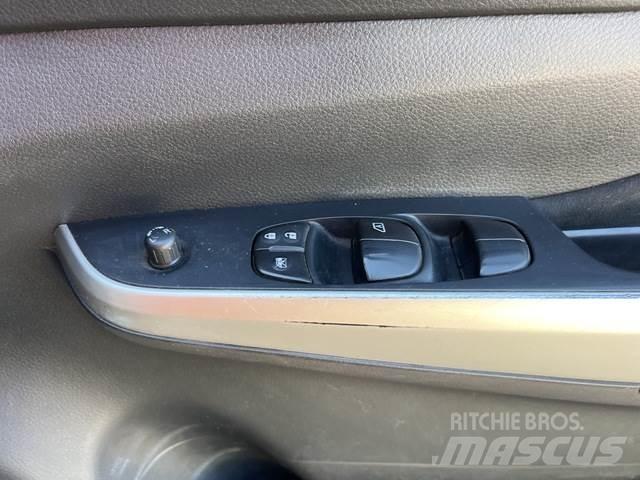 Nissan Navara Bestelwagens met open laadbak