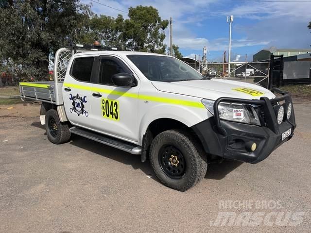 Nissan Navara Bestelwagens met open laadbak