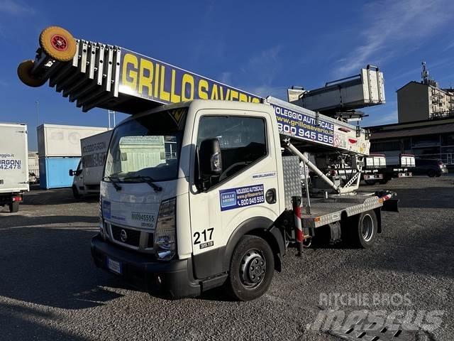 Nissan NT400 Auto hoogwerkers