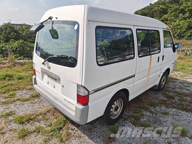 Nissan VANETTE Minibussen