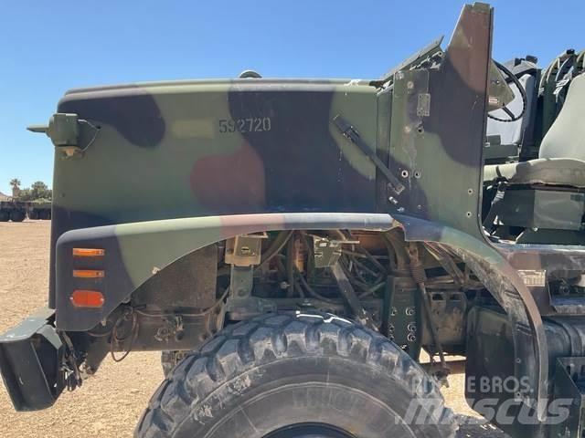 Oshkosh AMK23A1 Bakwagens met gesloten opbouw