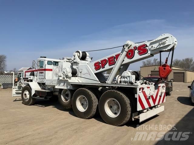 Oshkosh M911 Sleepwagens