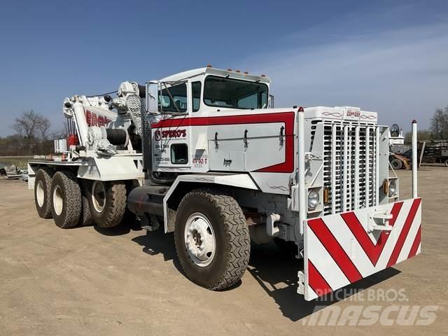 Oshkosh M911 Sleepwagens
