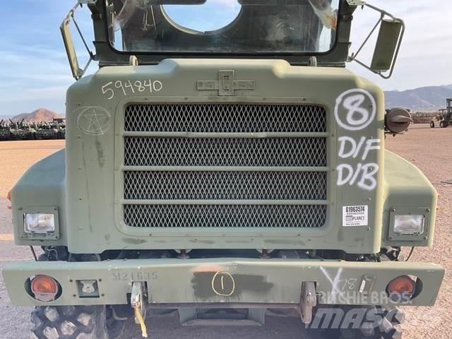 Oshkosh MK25 Bakwagens met gesloten opbouw