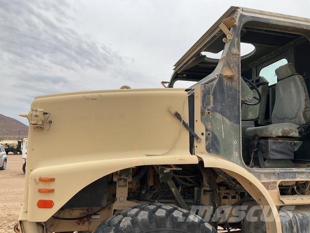 Oshkosh MTVR Bakwagens met gesloten opbouw