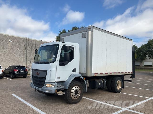 Peterbilt 220 Bakwagens met gesloten opbouw