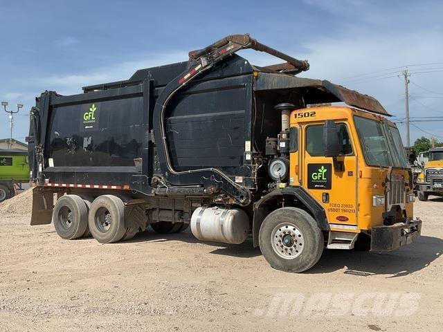 Peterbilt 320 Vuilniswagens