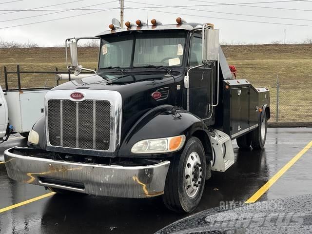 Peterbilt 335 Sleepwagens