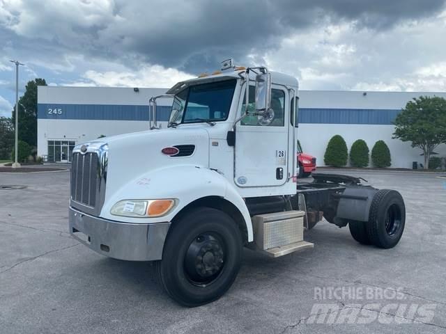Peterbilt 337 Trekkers