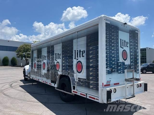 Peterbilt 337 Drankenwagen