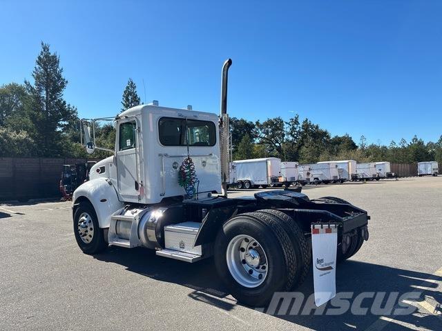 Peterbilt 337 Trekkers
