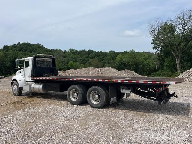 Peterbilt 348 Sleepwagens