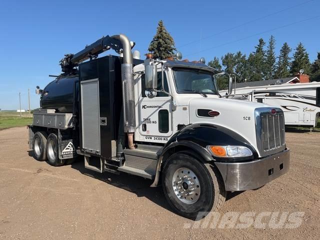 Peterbilt 348 Rupsgraafmachines