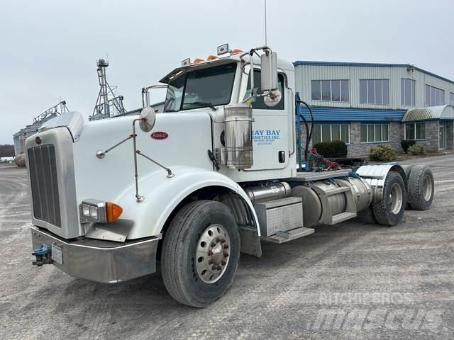 Peterbilt 367 Trekkers
