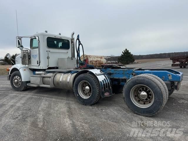 Peterbilt 367 Trekkers
