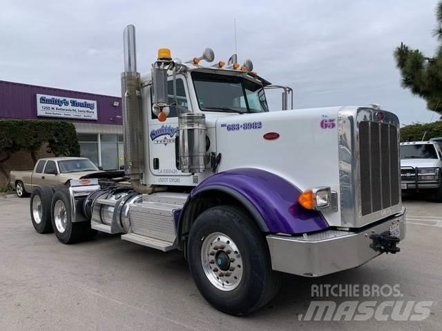 Peterbilt 367 Trekkers