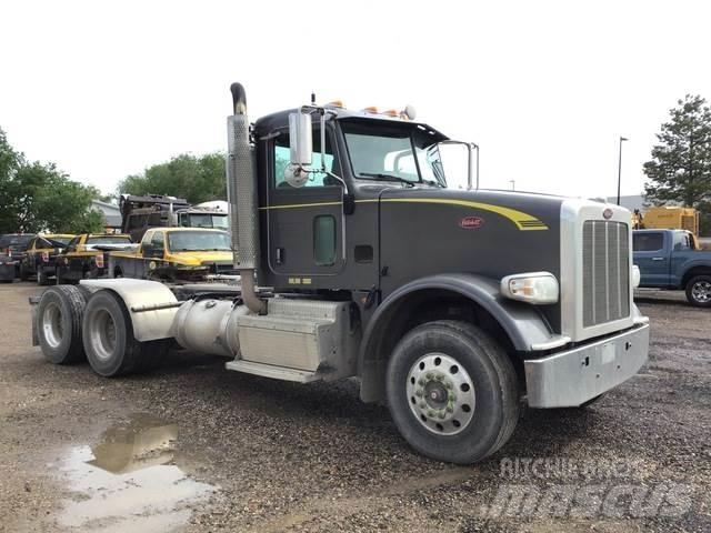 Peterbilt 367 Trekkers