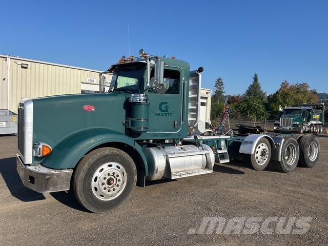 Peterbilt 367 Trekkers
