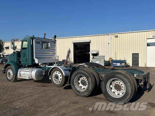 Peterbilt 367 Trekkers