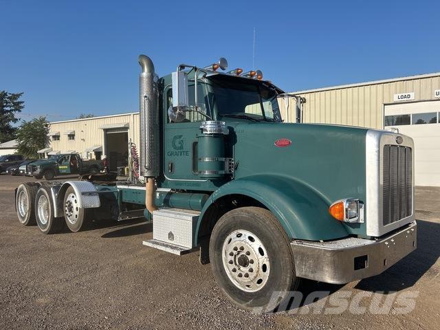 Peterbilt 367 Trekkers