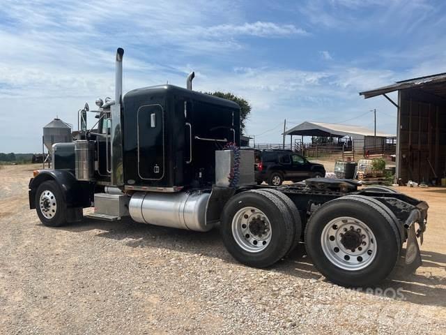 Peterbilt 379 Trekkers