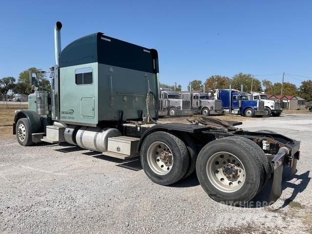 Peterbilt 379 Trekkers