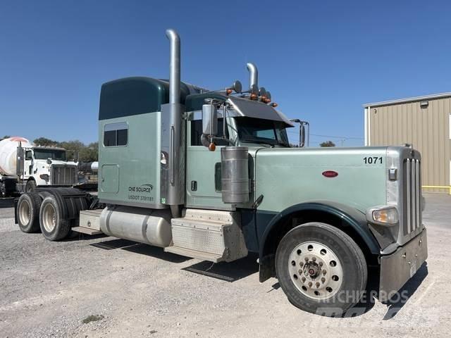 Peterbilt 379 Trekkers