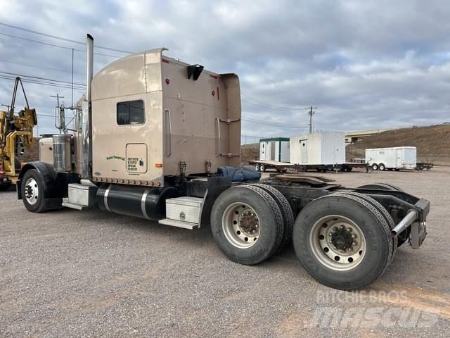 Peterbilt 379 Trekkers