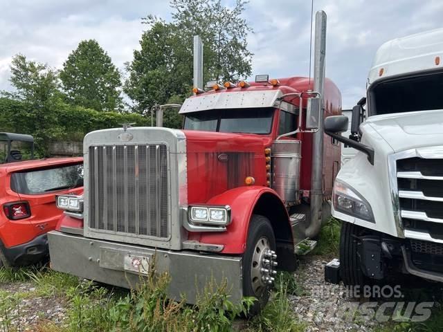 Peterbilt 379 Trekkers