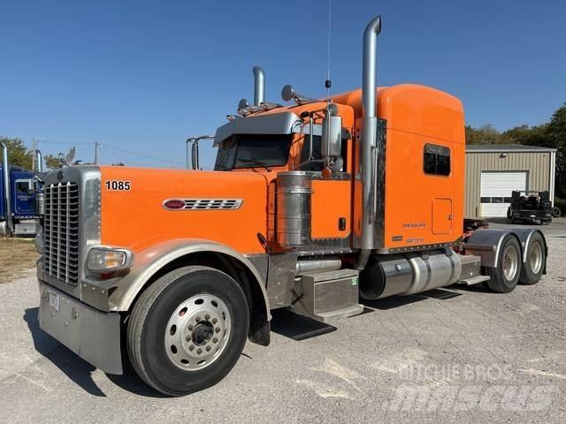 Peterbilt 379 Trekkers