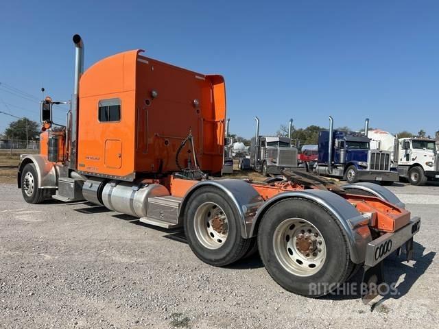 Peterbilt 379 Trekkers