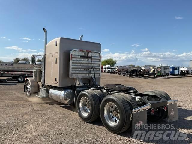 Peterbilt 379 Trekkers