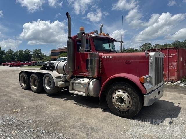 Peterbilt 379 Trekkers