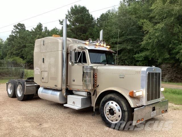 Peterbilt 379 Trekkers