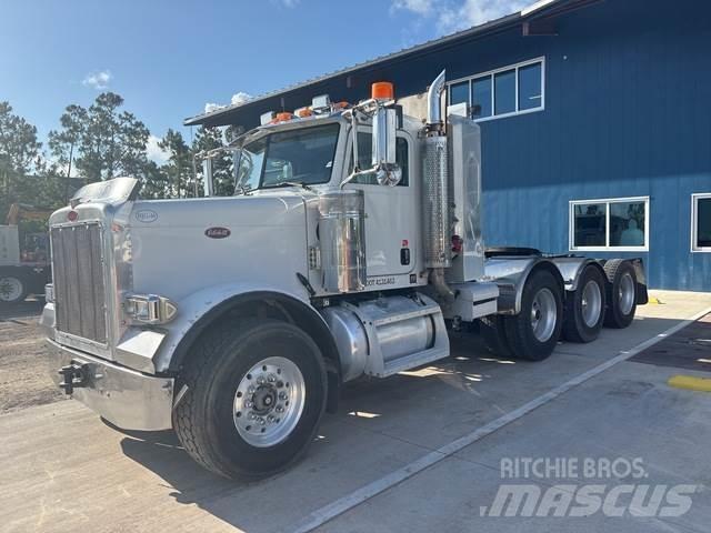 Peterbilt 379 Trekkers