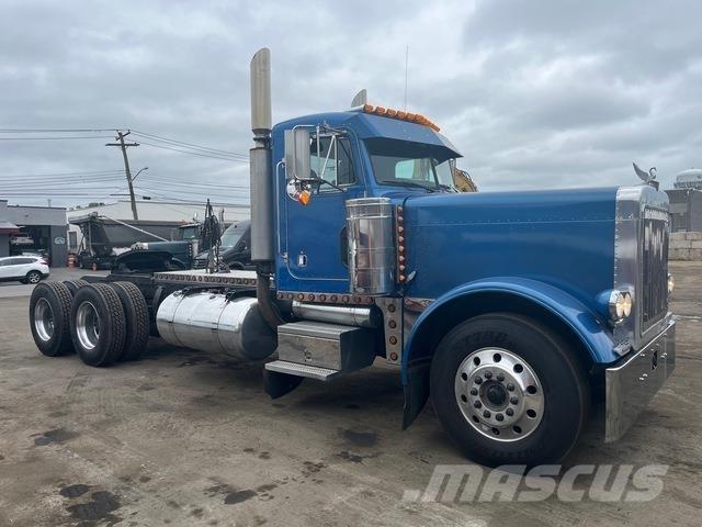 Peterbilt 379 Trekkers