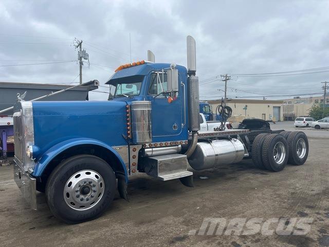 Peterbilt 379 Trekkers