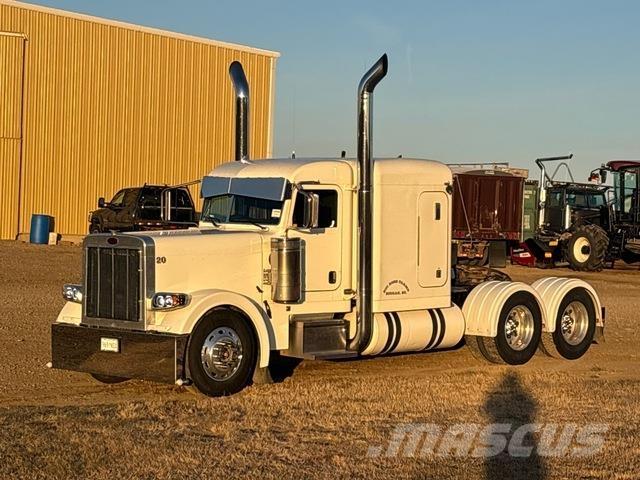 Peterbilt 379 Trekkers