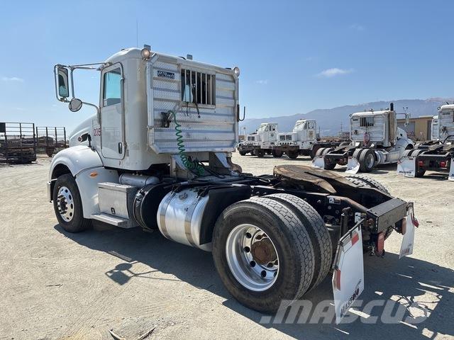 Peterbilt 384 Trekkers