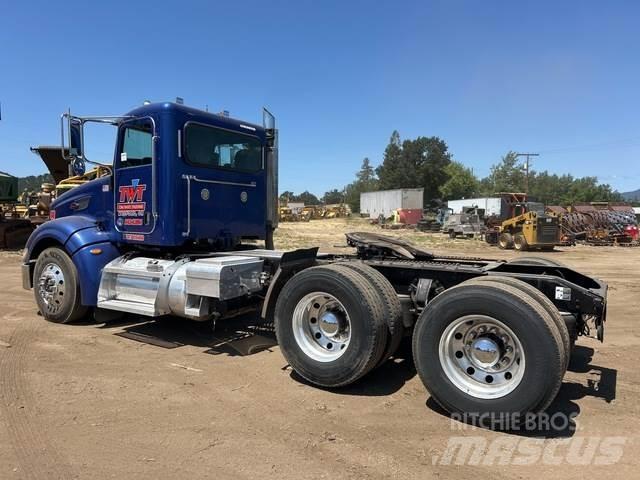 Peterbilt 386 Trekkers