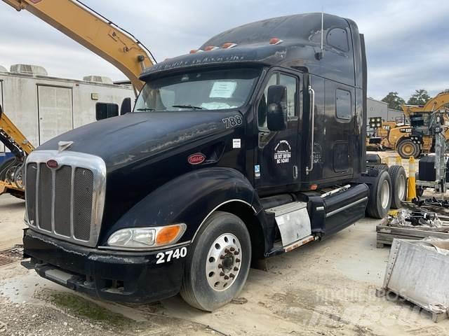 Peterbilt 387 Trekkers
