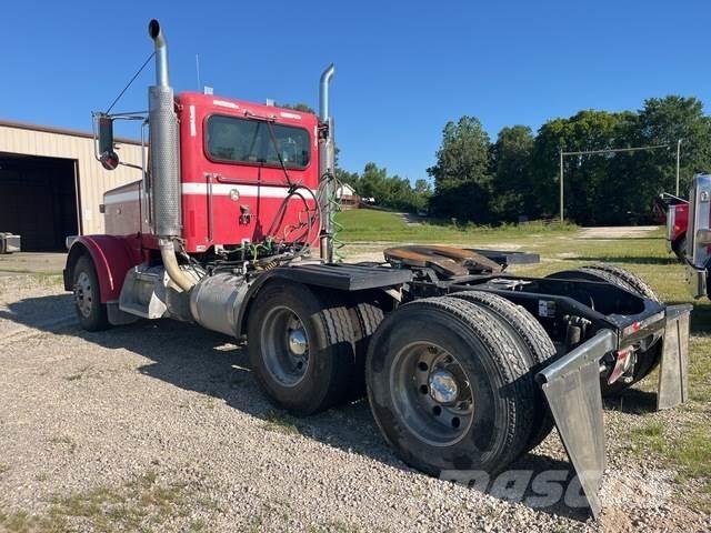 Peterbilt 388 Trekkers