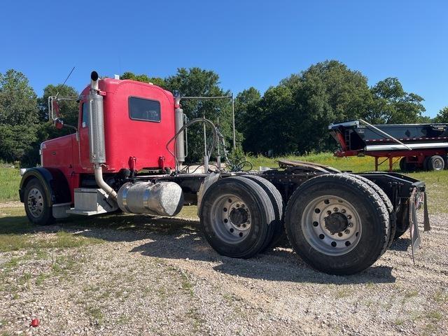 Peterbilt 388 Trekkers