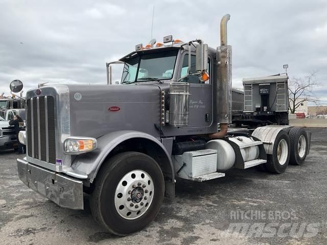 Peterbilt 388 Trekkers