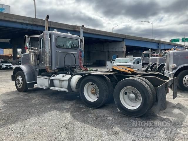 Peterbilt 388 Trekkers